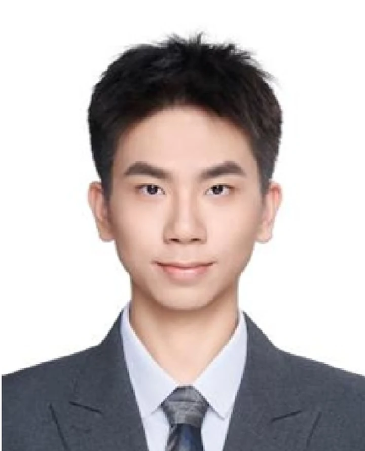 王艺翔硕士研究生肖像